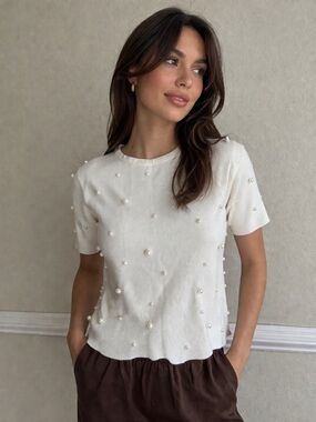Zara Elegant Pearl-Embellished off white  Top small used